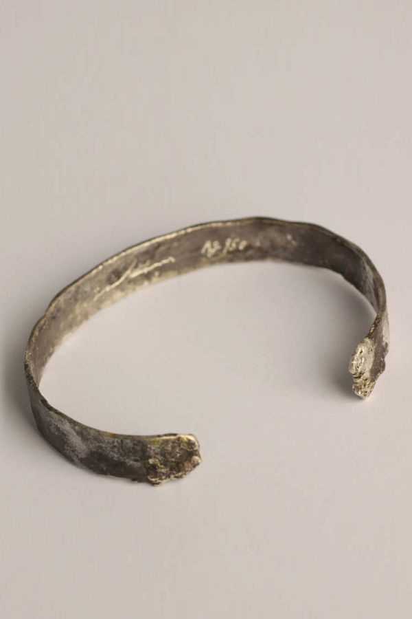 iolom Bark Bangle - Rust Gray