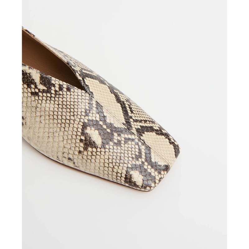 Mansur Gavriel Square Soft V Flat - Rocci