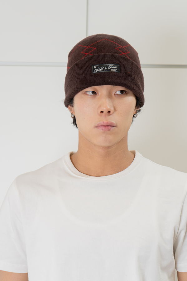 Held In Form Diamond Beanie - Coffee Brown