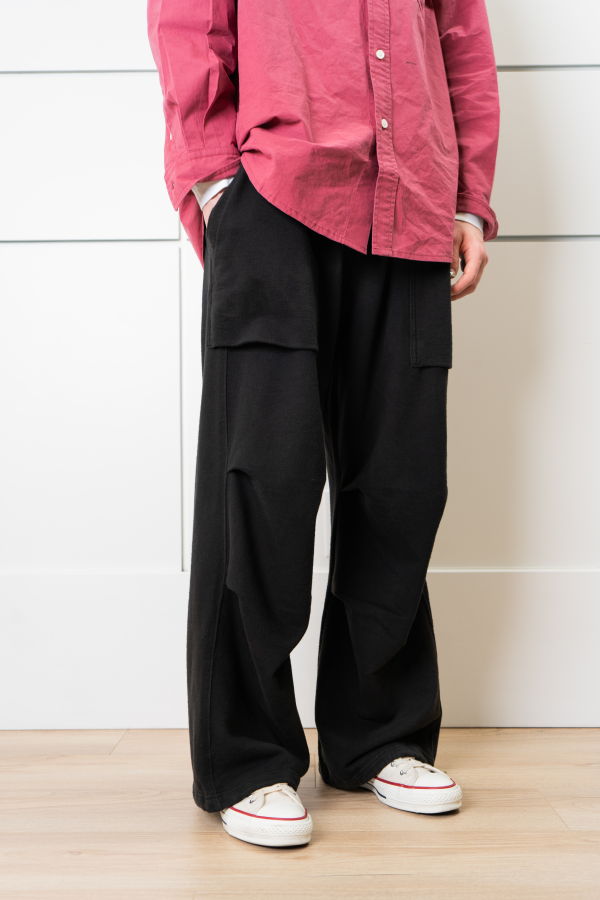 NEITHERS Reimagined Newsboy Fleece-Lined Sweatpants
