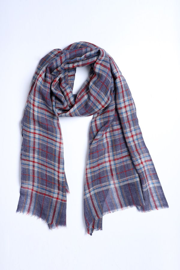 Vismaya Plaid Scarf