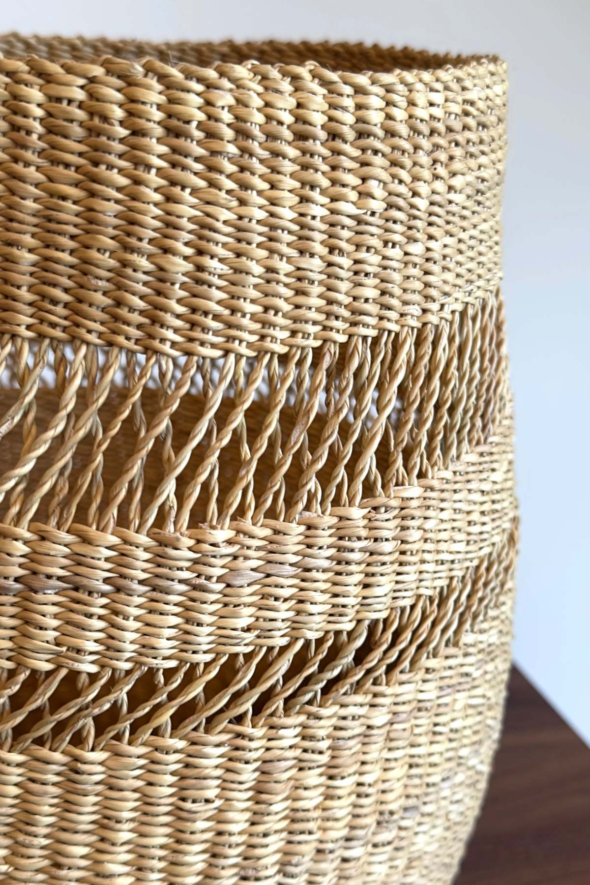 Mbare Mixed Weave Natural Planter Basket - Medium - Image 4 of 4