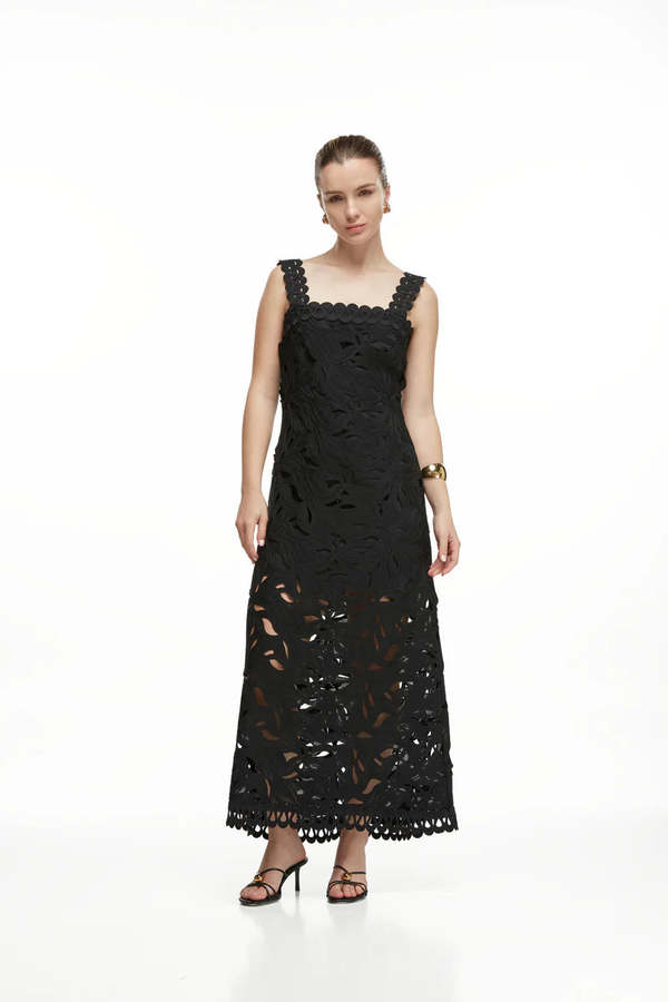 Waimari Crepusculo Midi Lace Dress - Black
