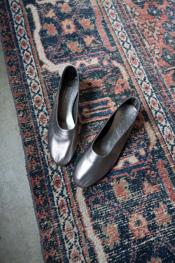 Martiniano Glove Shoe Flat - Pewter