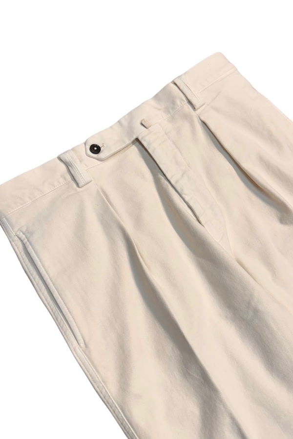 Fresh Camogli Moleskin Pleated Chino Pants - Old White