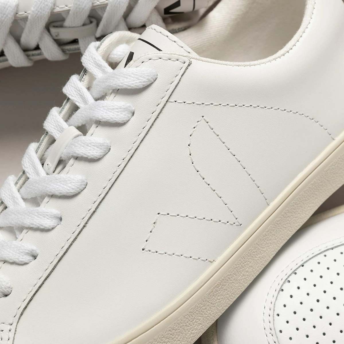 VEJA Esplar Leather Sneakers - Extra White - Image 4 of 4