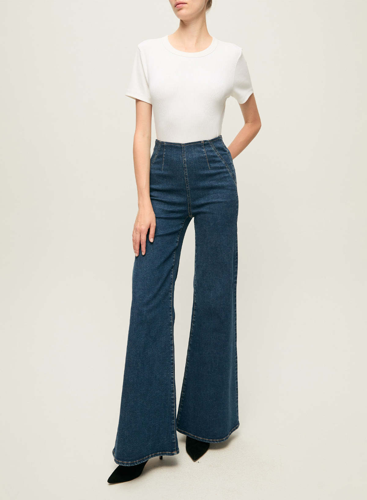 Veronica Beard Joplin Off-Duty High Rise Wide Jeans - Bright Blue - Image 4 of 4