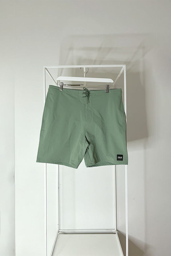 Deus Ex Machina Deacon Board Shorts - Green