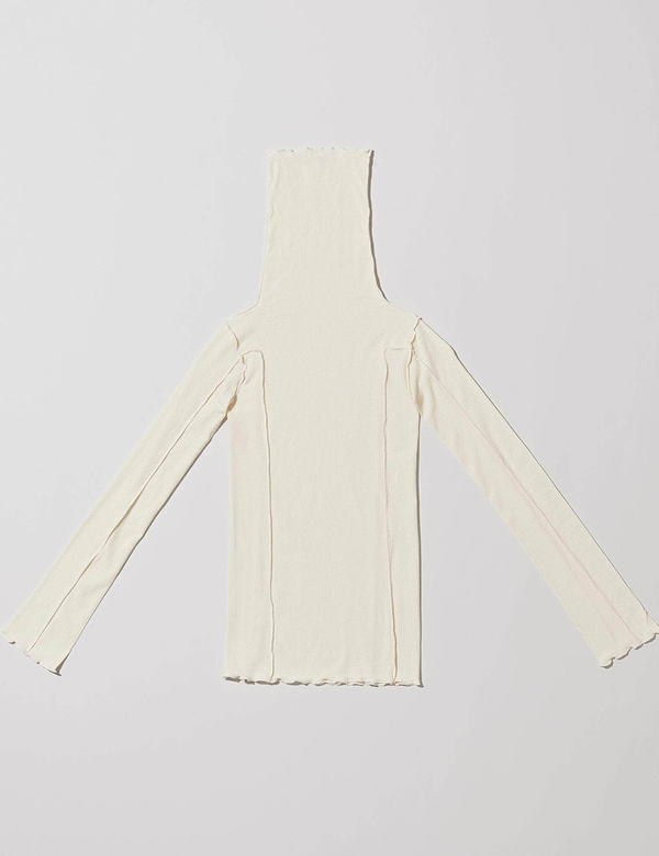 Baserange Omato Turtleneck