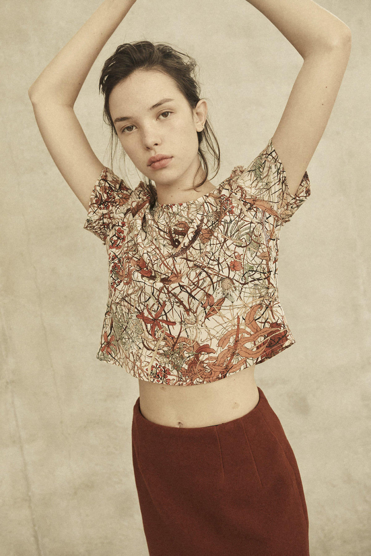 Annie Hamilton CROPPED TEE - WINTER - Image 3 of 5