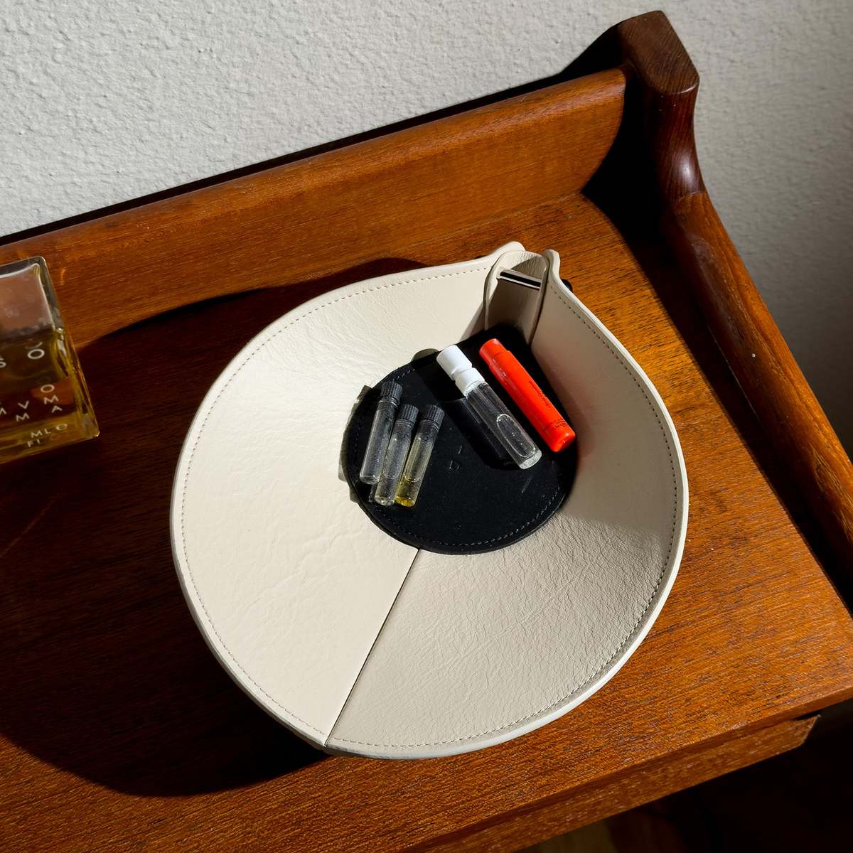 Dotlinesurface 017-1 Leaf S Valet Tray - Image 8 of 13