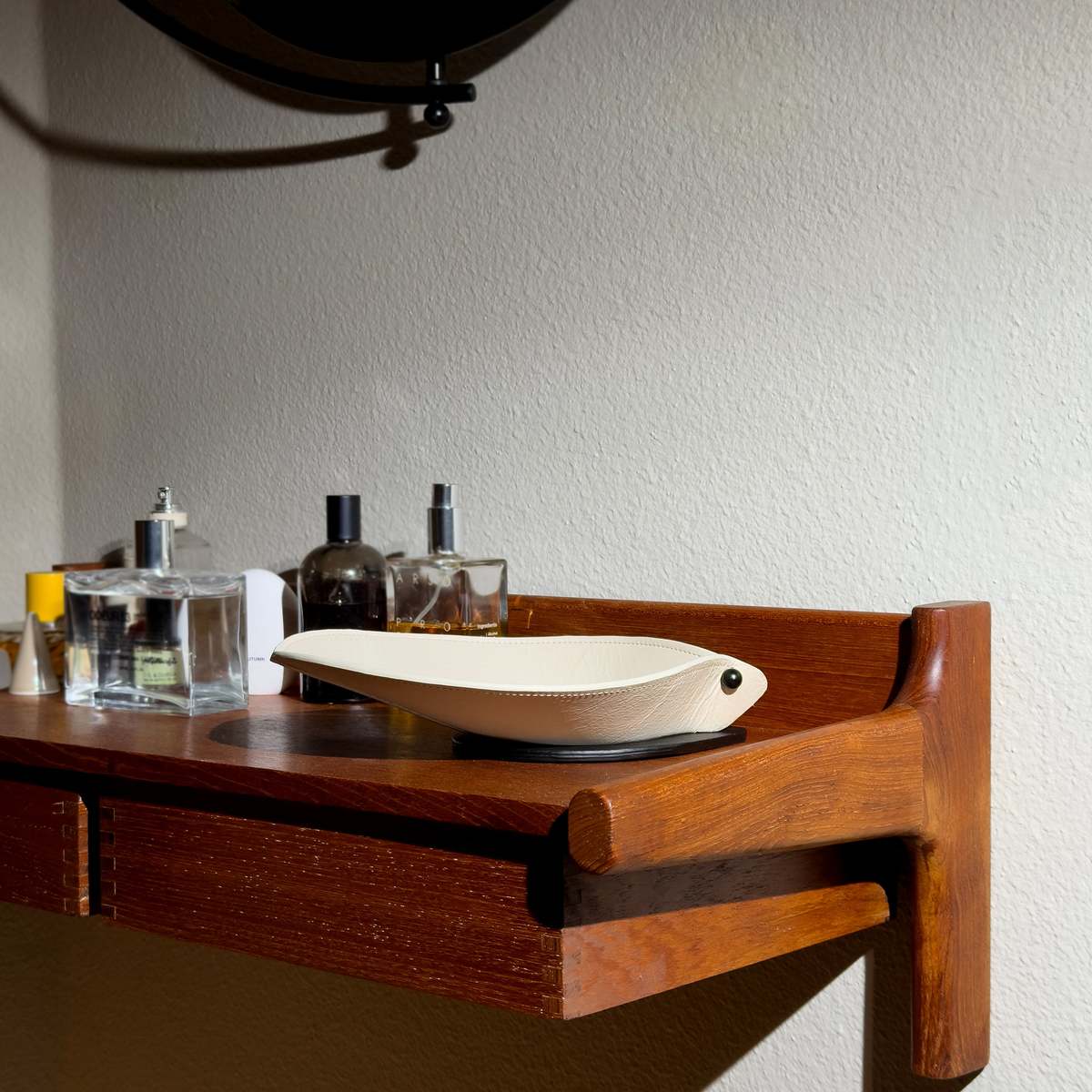 Dotlinesurface 017-1 Leaf S Valet Tray - Image 10 of 13