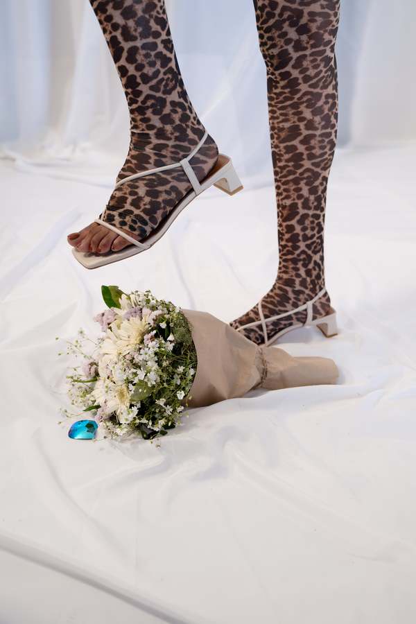 "INTENTIONALLY __________." Anca Heel "INTENTIONALLY __________." Anca Heel