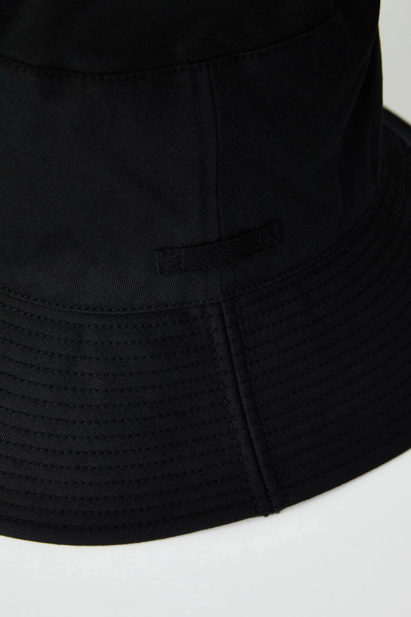 Lee Mathews Workroom Hat