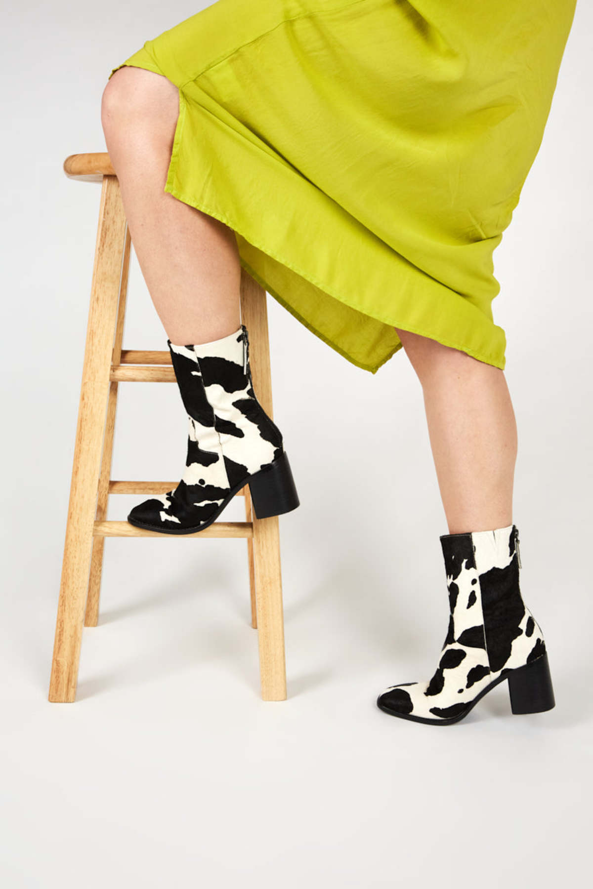 "INTENTIONALLY __________." PG BOOT - MOO/MOO BROWN/TAUPE - Image 2 of 11