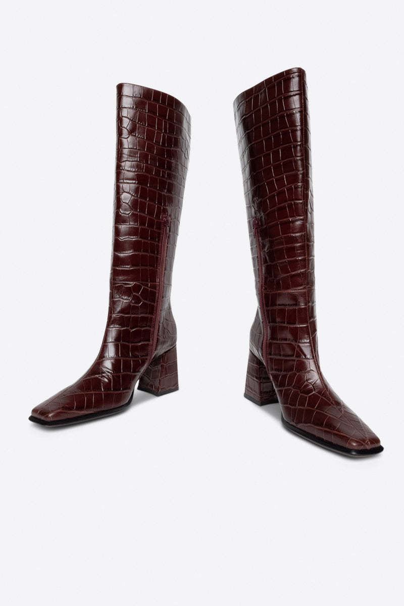 "INTENTIONALLY __________." TGIF KNEE HIGH BOOT - MAROON/BLACK