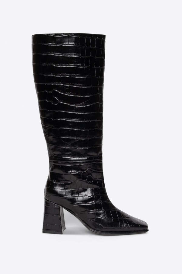 "INTENTIONALLY __________." TGIF KNEE HIGH BOOT - MAROON/BLACK