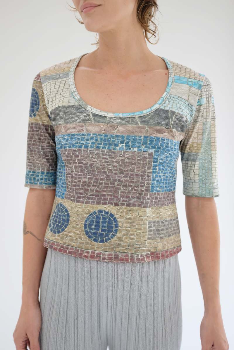 Beklina Scoop Iceland Mural Tee - Petal