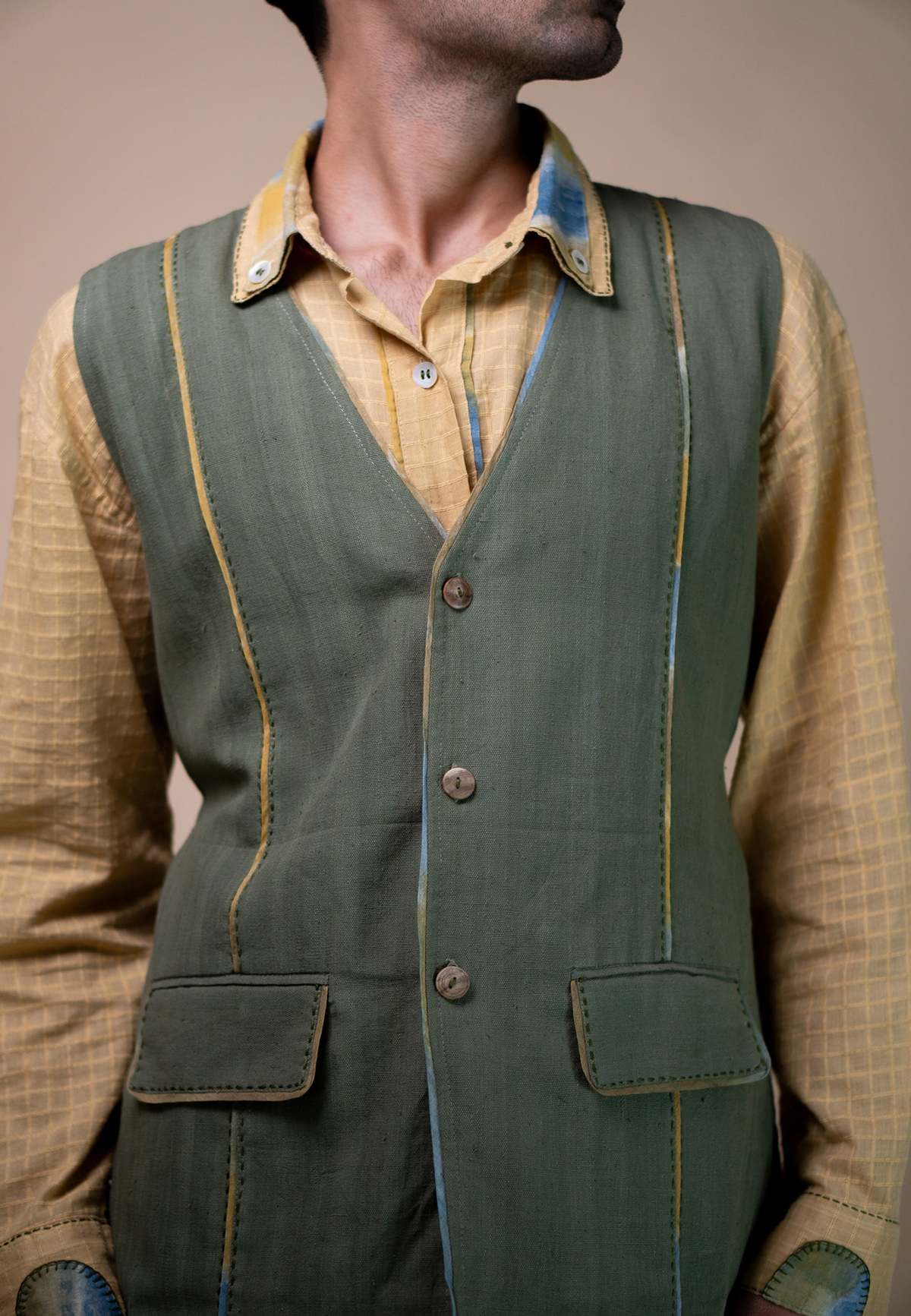 IKKIVI Meadows Unisex Long Vest - Green - Image 2 of 9