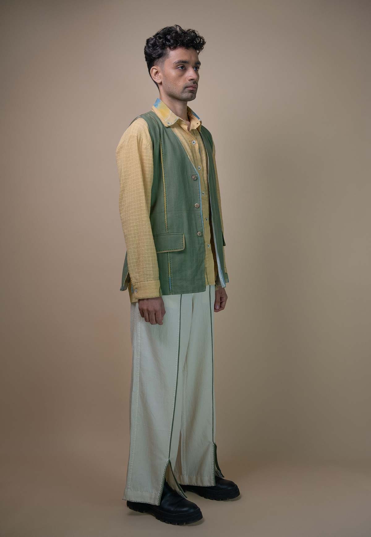 IKKIVI Meadows Unisex Long Vest - Green - Image 5 of 9