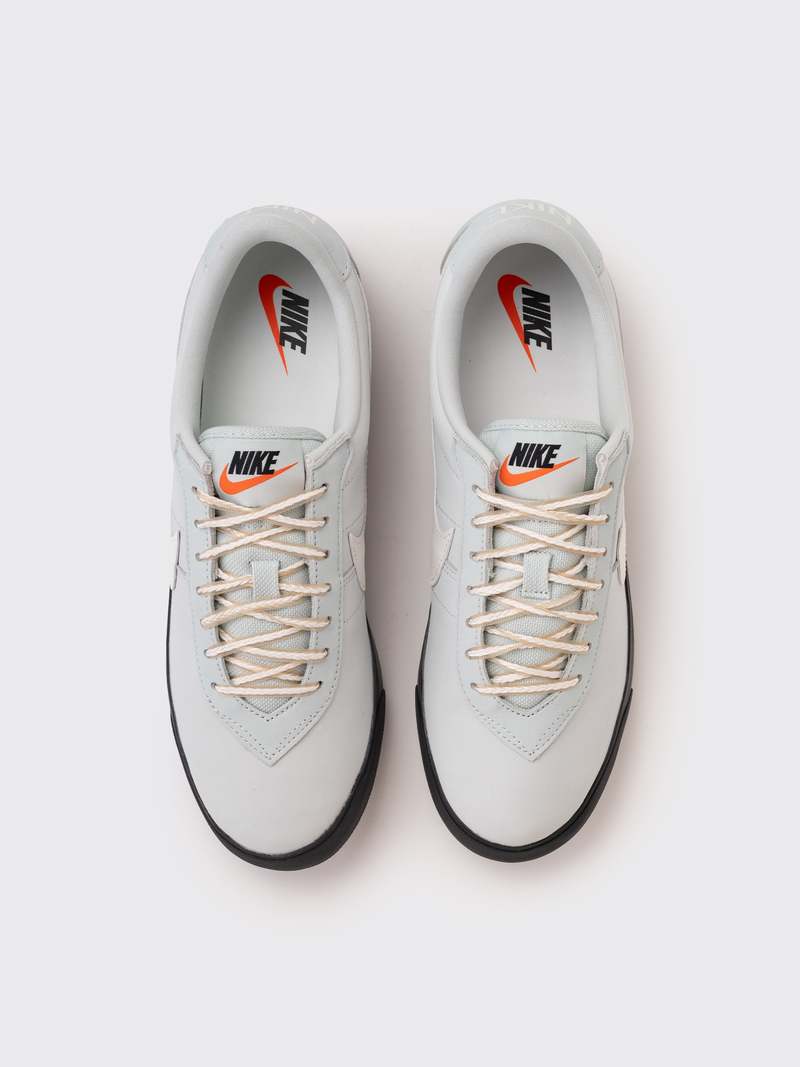Nike Astrograbber Sneakers - Gray