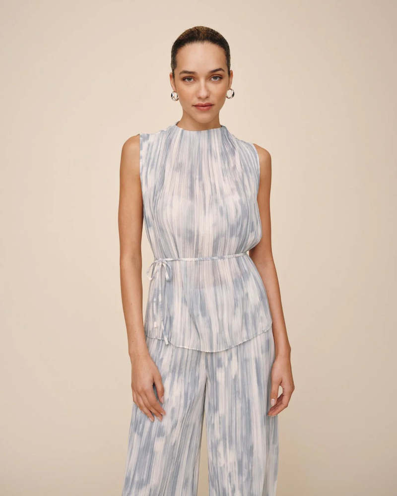 Bella Dahl Mock Neck Top With Tie Belt Top