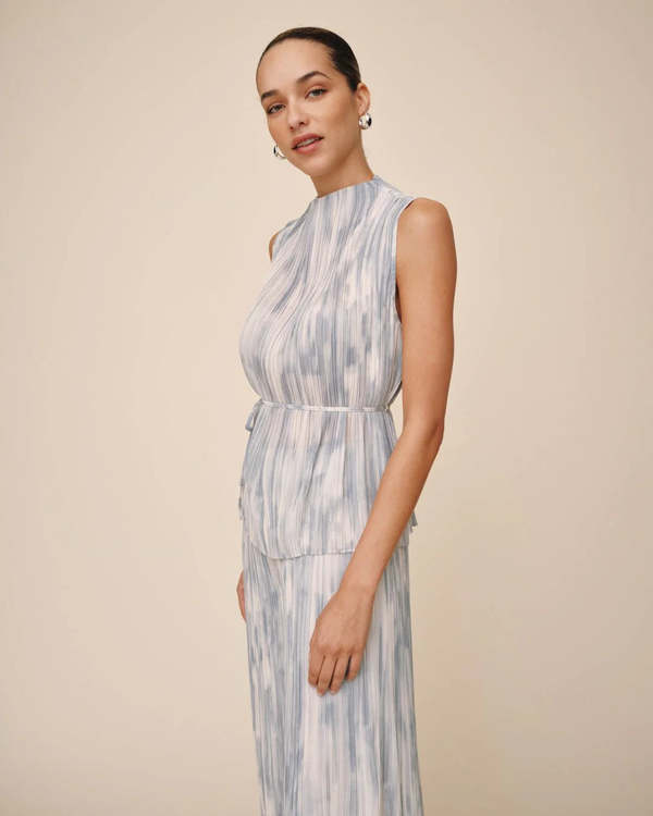 Bella Dahl Mock Neck Top With Tie Belt Top