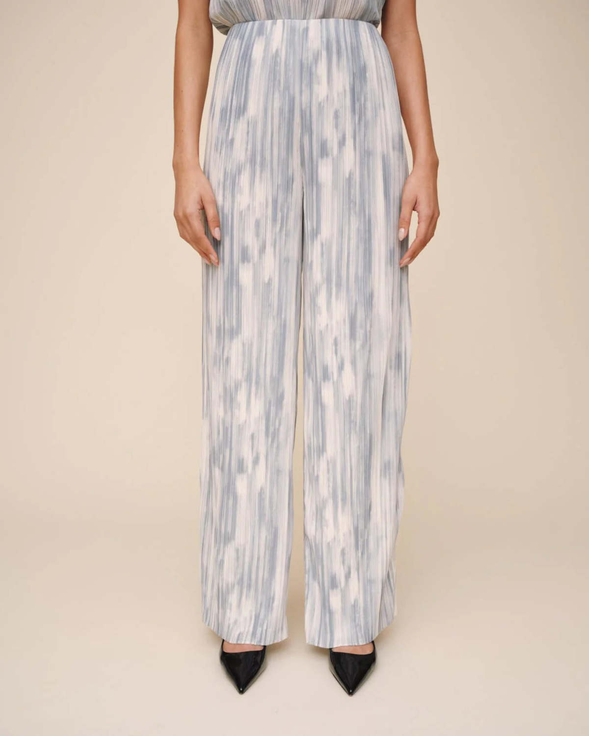 Bella Dahl Pull-On Pleated Pants - Image 2 of 3