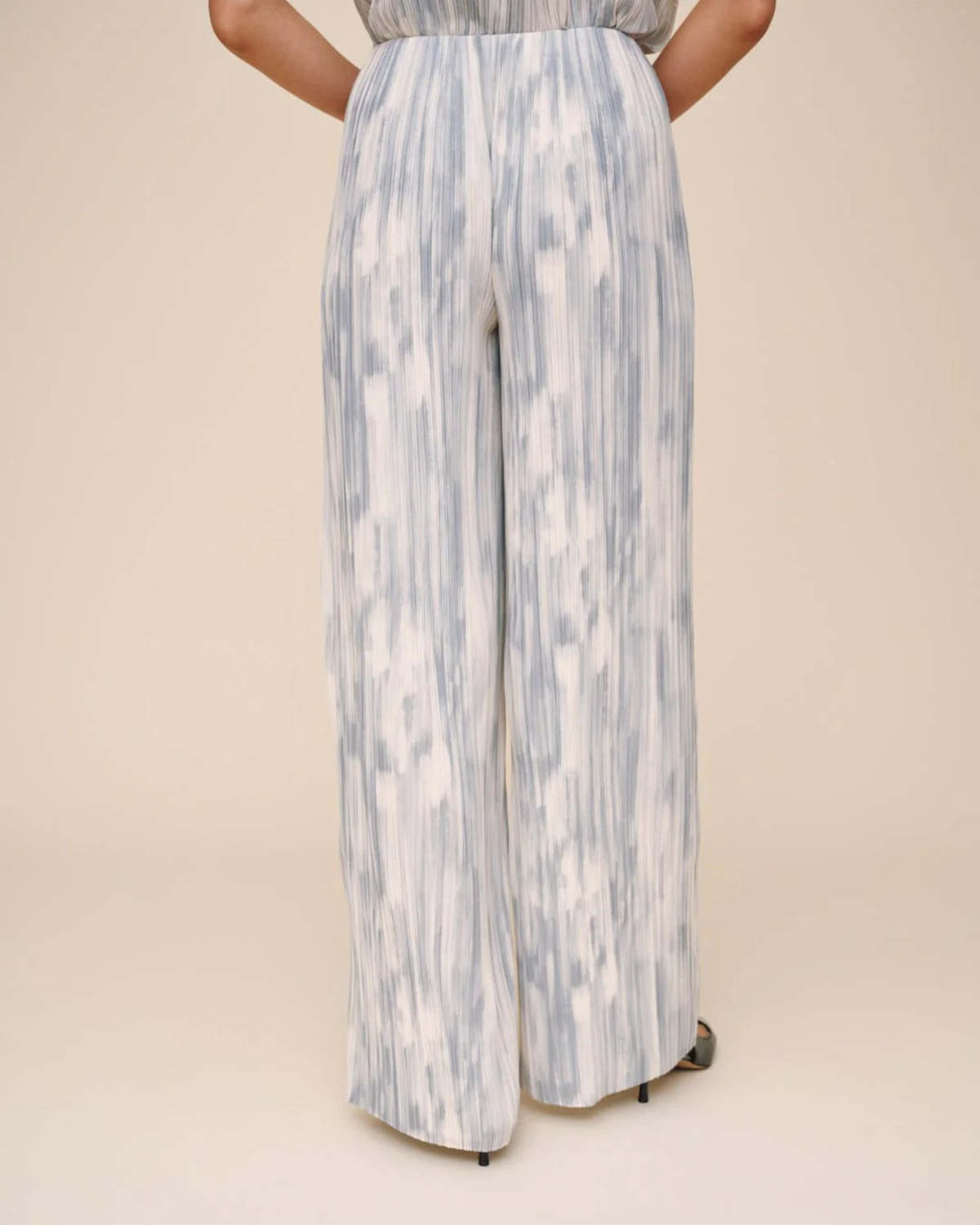 Bella Dahl Pull-On Pleated Pants - Image 3 of 3