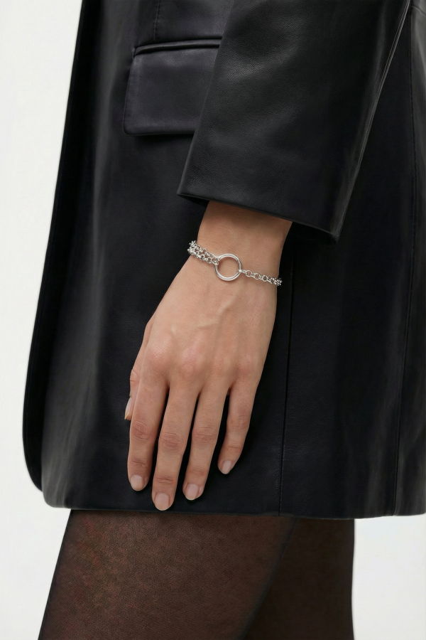 llayers Chorus Bracelet