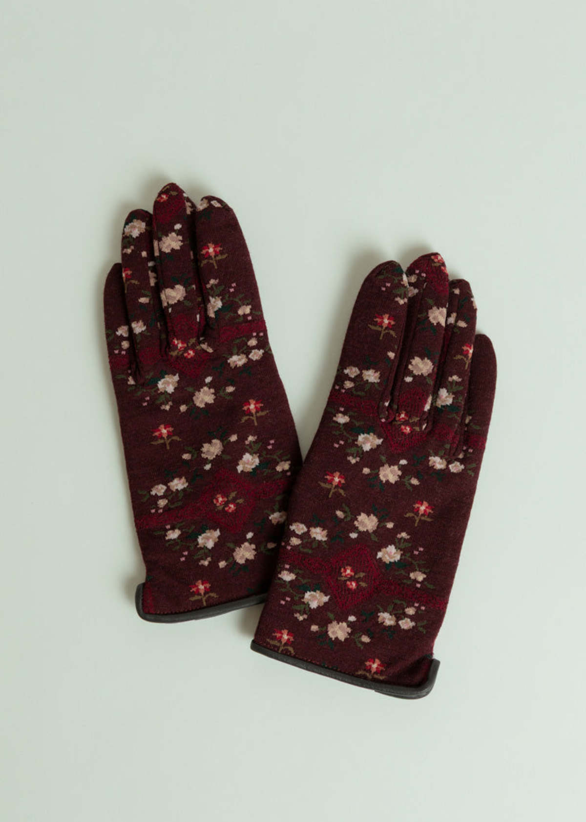 Antipast Acorn Gloves - Wine - Image 1 of 2