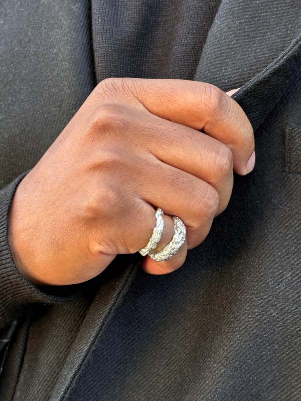 llayers Granite Ring