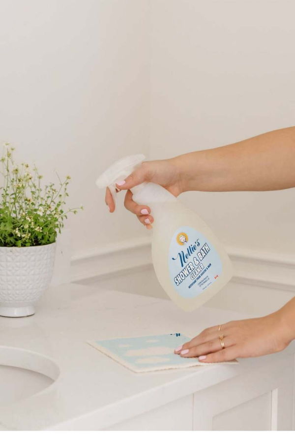 amente Nellie's Clean Bath & Shower Cleaner Spray