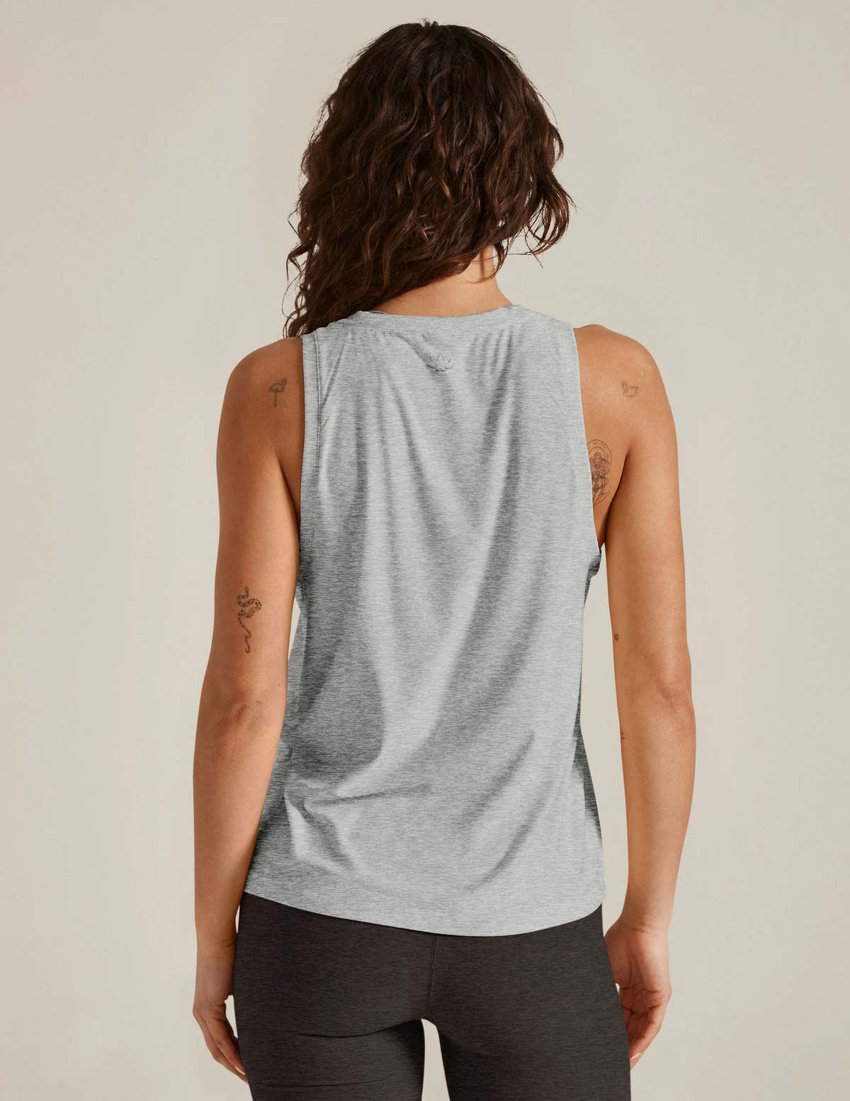 Beyond Yoga Rebalance Tank - Silver Mist - Image 3 of 4