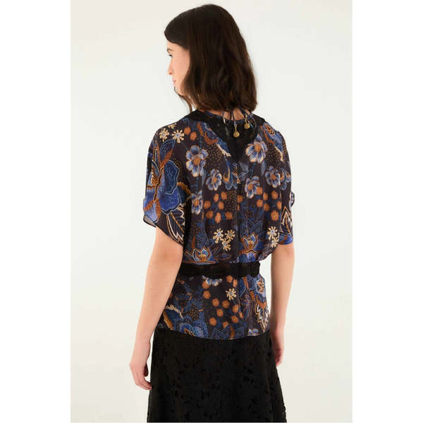 Farm Rio Snakes Bouquet Blouse - Black | Garmentory
