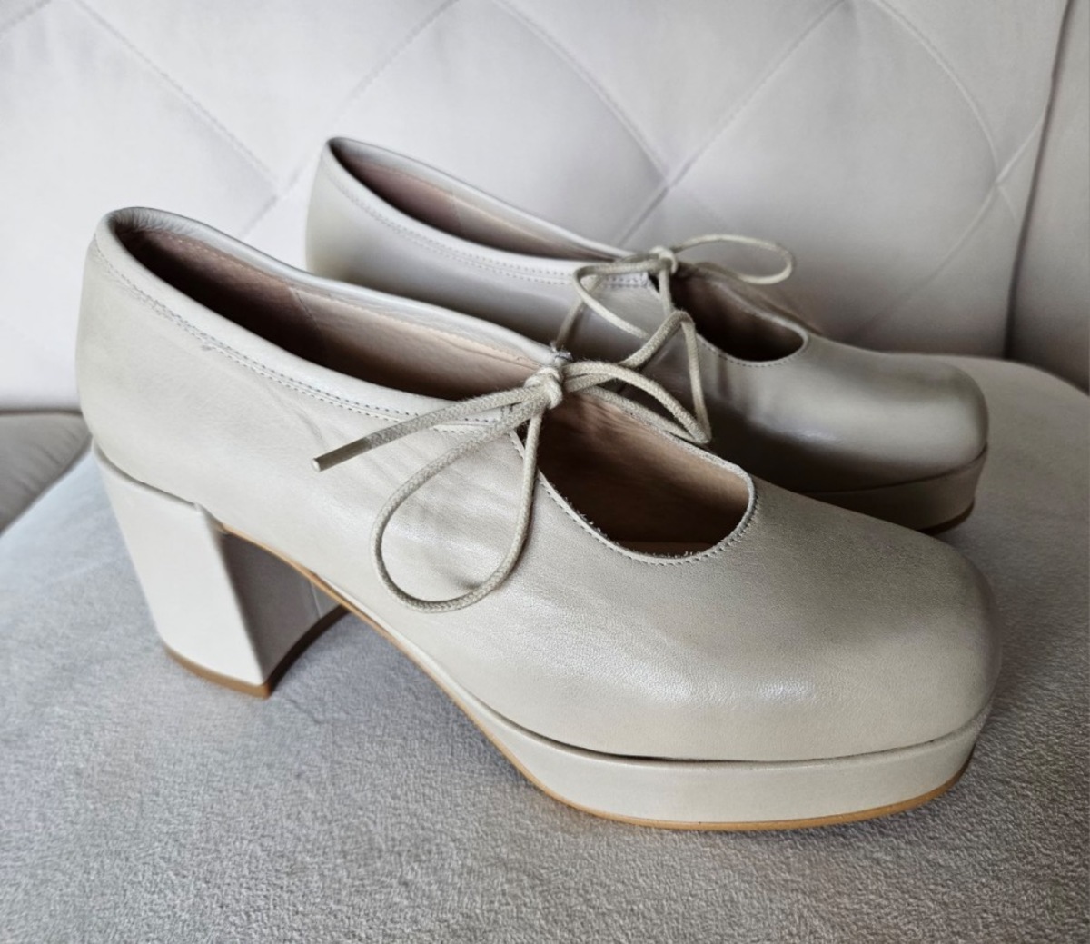 "INTENTIONALLY __________." Serif Clouds Platforms - Image 1 of 5