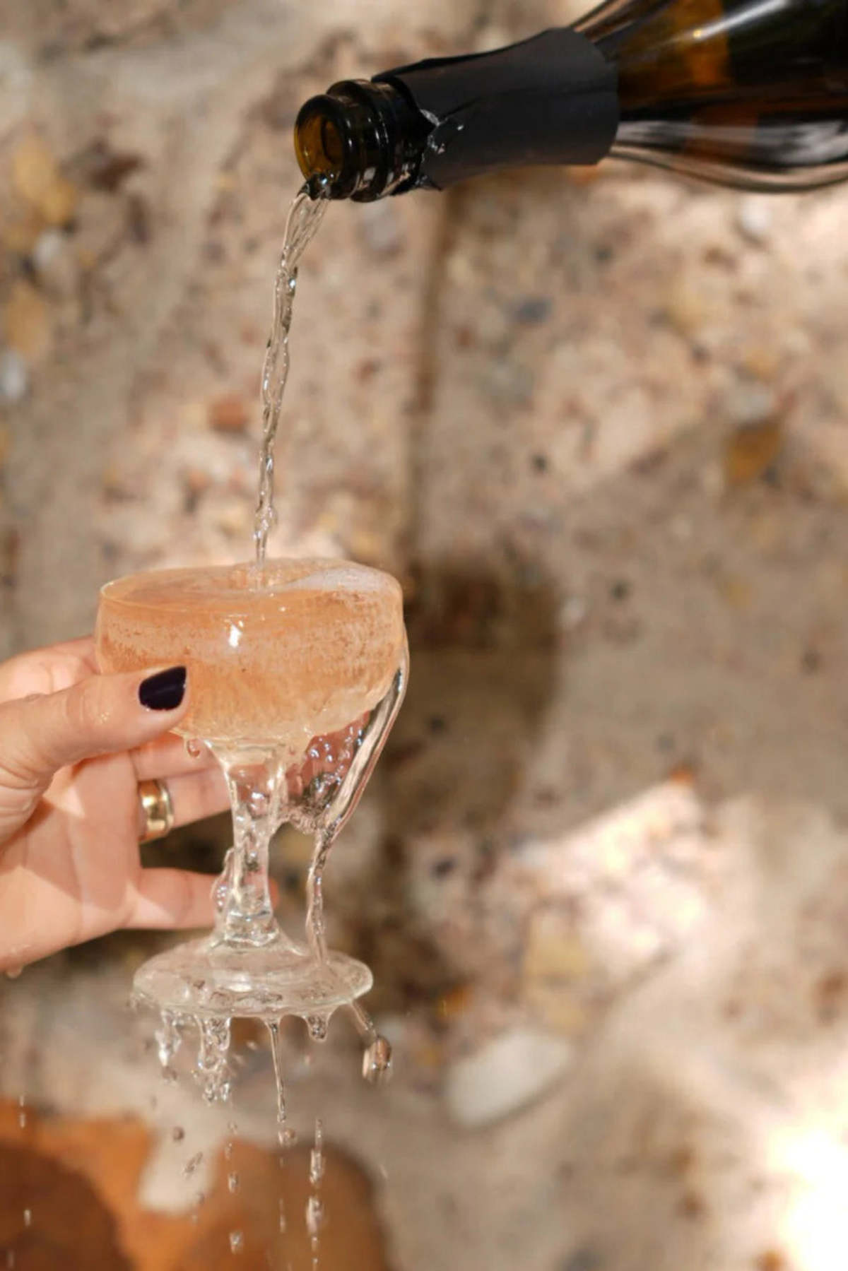 Society De La Rassi Beso Besa Non-Alcoholic Sparkling Rosé - Image 3 of 6