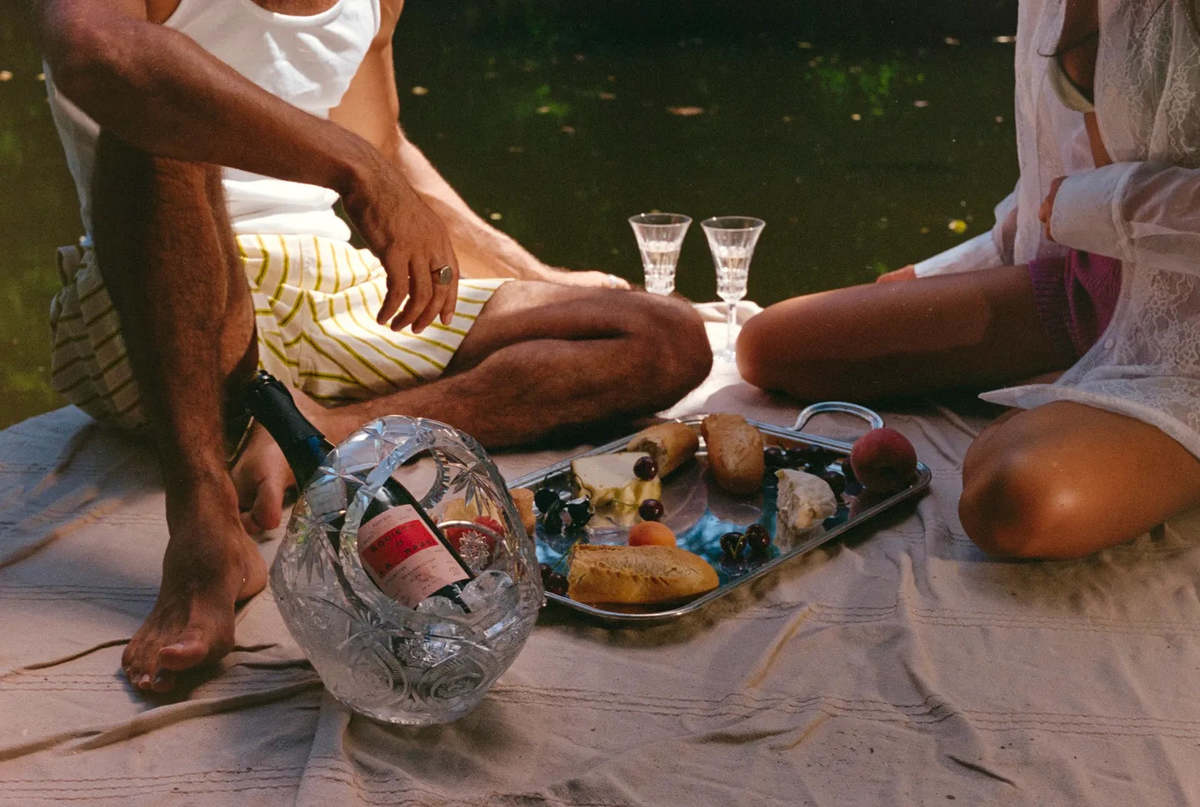 Society De La Rassi Beso Besa Non-Alcoholic Sparkling Rosé - Image 6 of 6