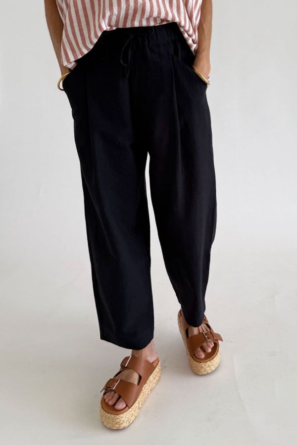 Two Barrel Leg Pant - Black