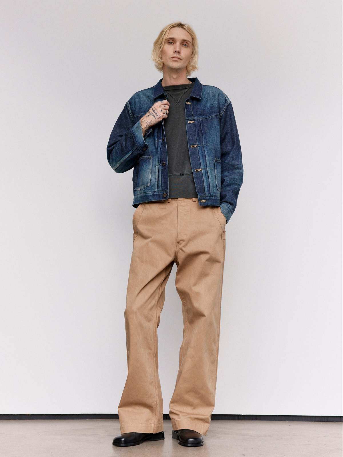 Taiga Takahashi LOT.202 Natural Dyed Beige Cotton Engineer Trousers - Image 2 of 8
