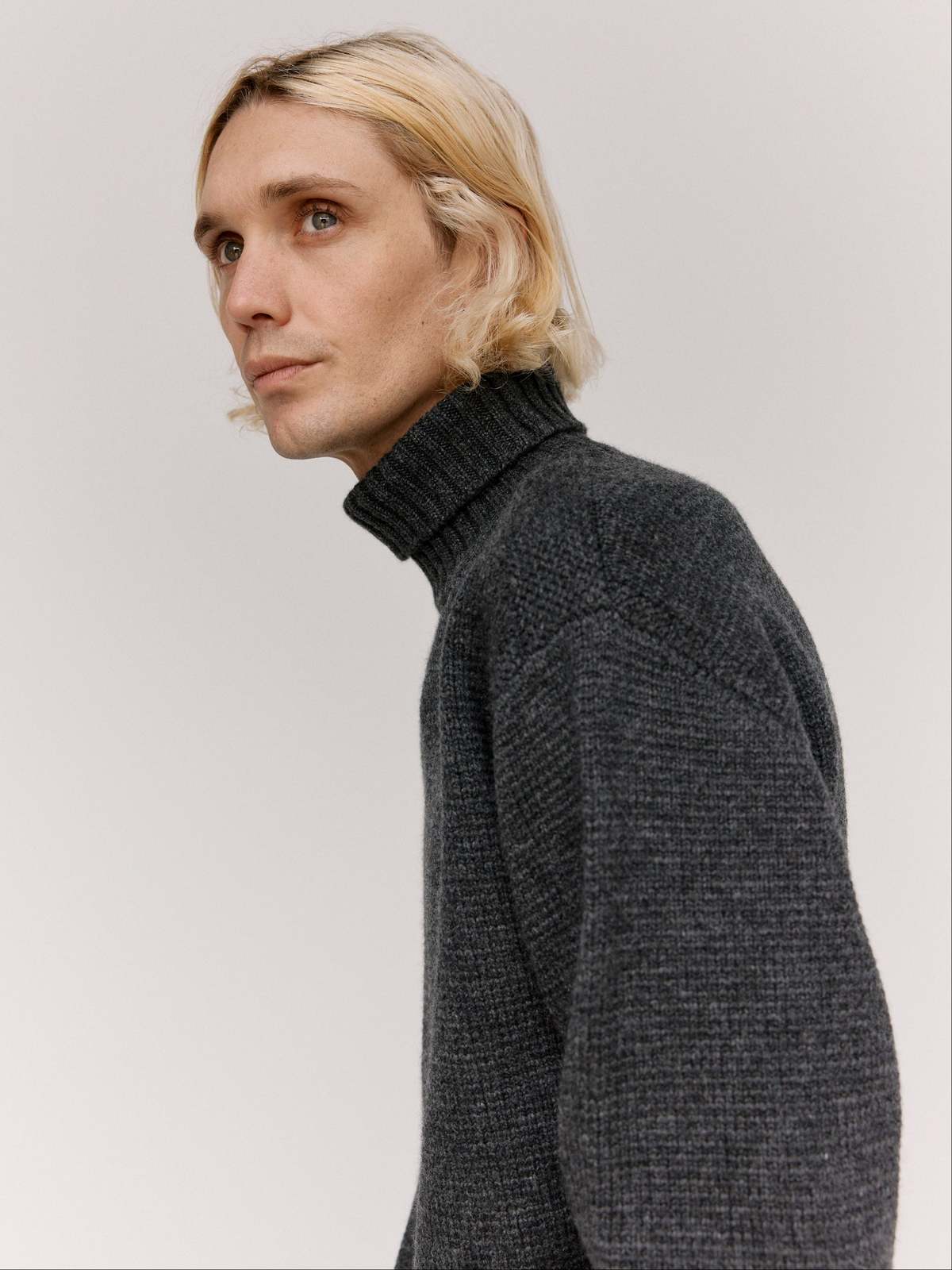 Taiga Takahashi LOT.527 A.R.C Turtleneck Sweater - Image 5 of 10