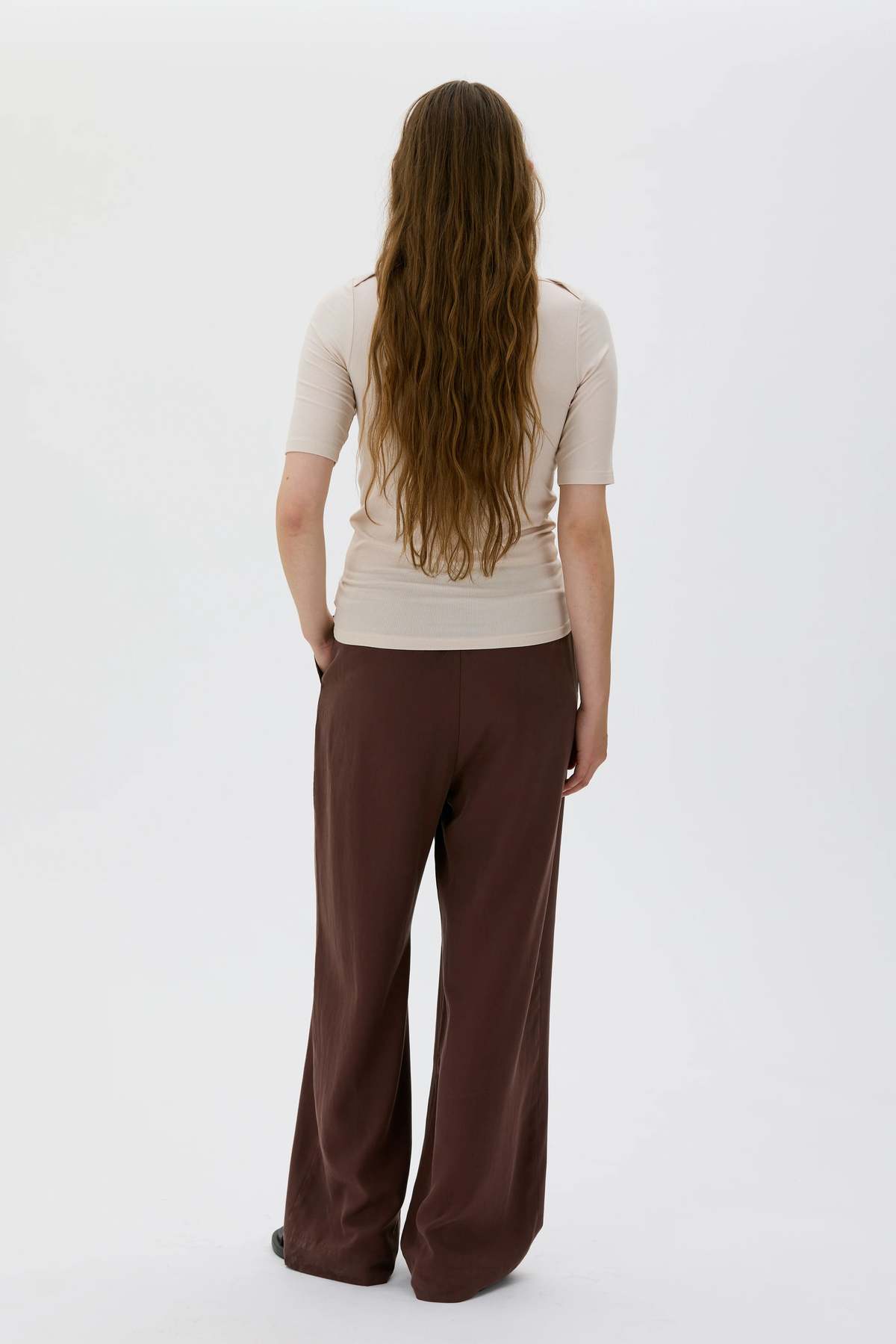 Maska Akila Ribbed Tencel T-Shirt - Image 2 of 4