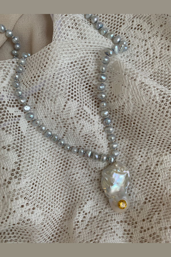 Atelier Melrai Big Juicy Pearl Necklace