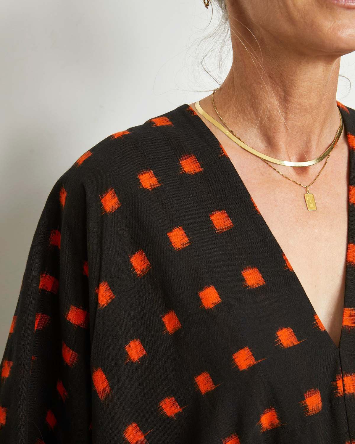 LWN Sello Caftan - Flame Pixel - Handloom Ikat Coverup - Image 3 of 6
