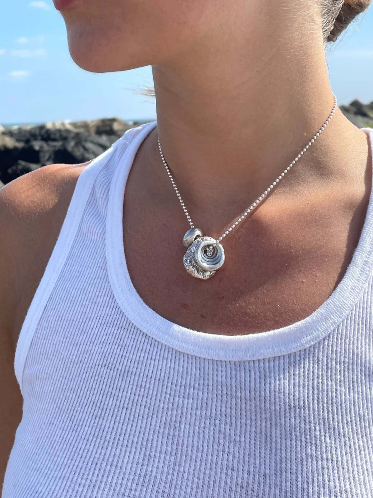 P.NINA Venus Coin No.15 Necklace - Image 2 of 2