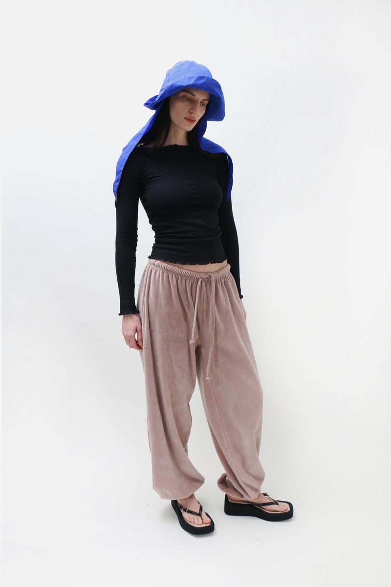 Baserange Tecto Pillow Sweatpants - Beige