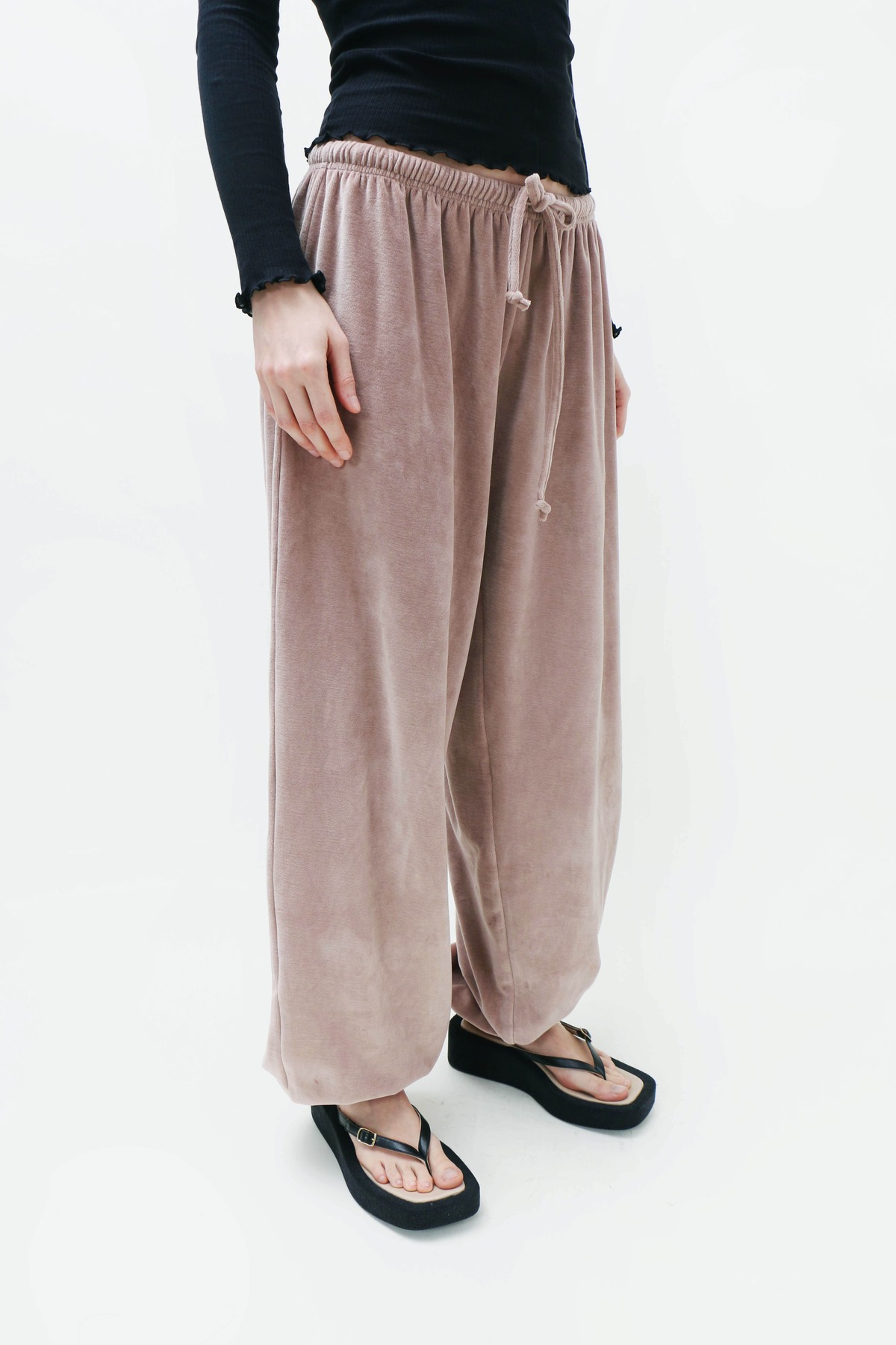 Baserange Tecto Pillow Sweatpants - Beige - Image 6 of 13