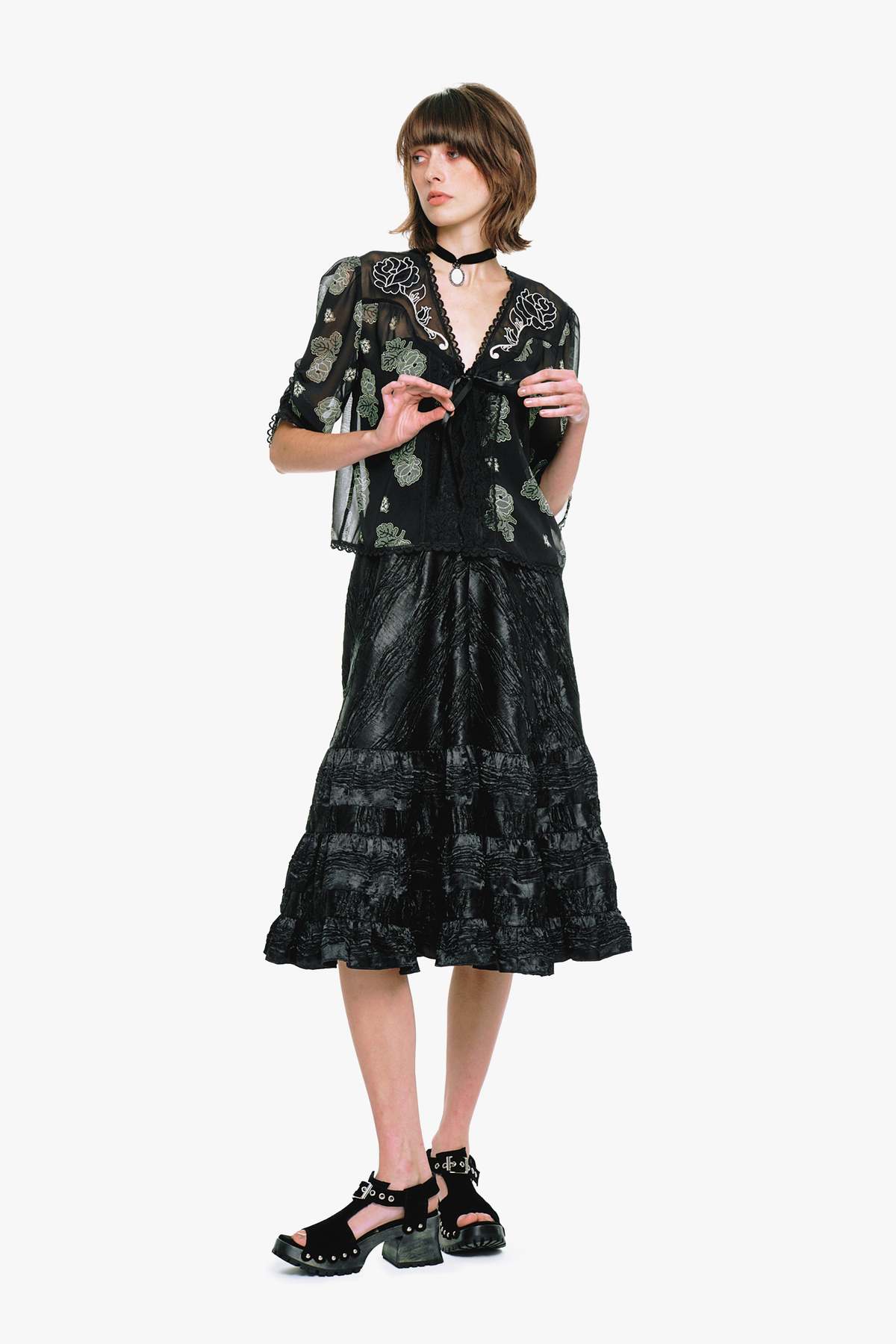 Anna Sui Lily and Roses Chiffon Combo Embroidered Bed Jacket - Image 6 of 8