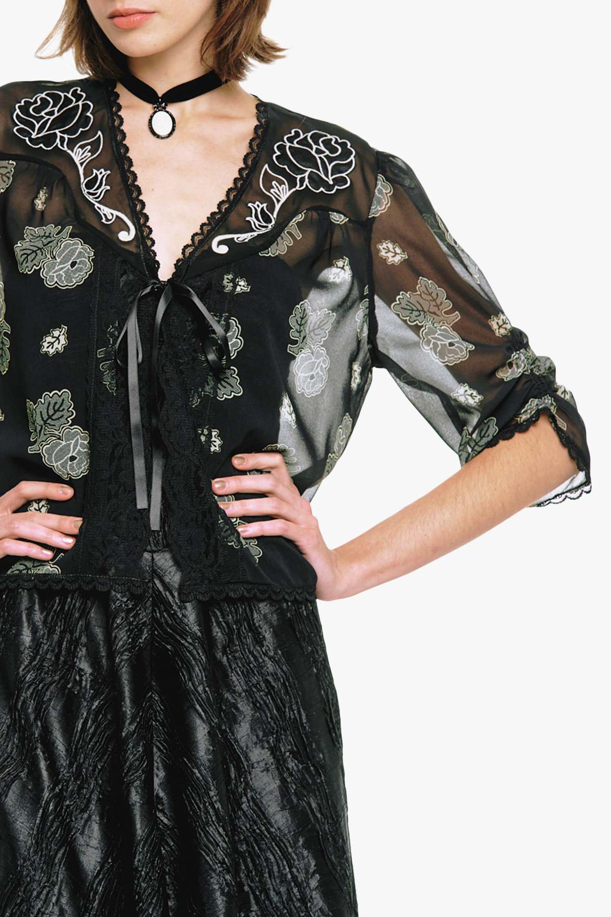 Anna Sui Lily and Roses Chiffon Combo Embroidered Bed Jacket - Image 7 of 8