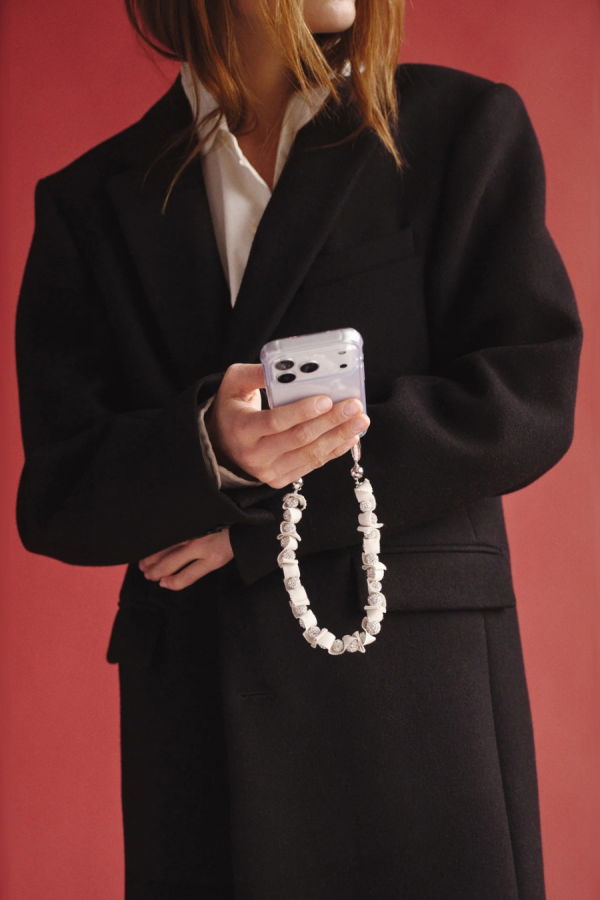 OSSA NEW YORK Ribbon Pave Wristlet - Diamond White